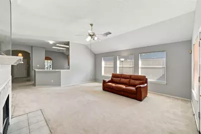 5724 Montclair Hill Lane, Rosharon, TX 77583 - Photo 17