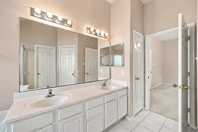 5724 Montclair Hill Lane, Rosharon, TX 77583 - Photo 25