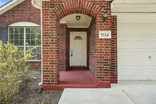 5724 Montclair Hill Ln, Rosharon, TX 77583 - Photo 5