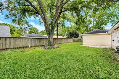 1907 Round Spring Drive, Houston, TX 77339 - Photo 39
