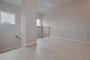 8933 Grovner Pl, Houston, TX 77055 - Photo 29