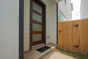 8933 Grovner Pl, Houston, TX 77055 - Photo 5