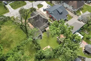 209 Frawley St, Houston, TX 77009 - Photo 9