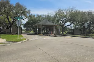 3403 E Cedar Hollow Dr, Pearland, TX 77584 - Photo 23