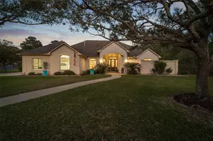 109 Avenue J, Dickinson, TX 77539 - Photo 5