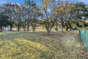 1729 Hawthorne St, La Marque, TX 77568 - Photo 5