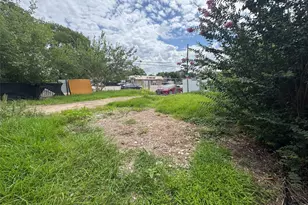 6702 England St, Houston, TX 77021 - Photo 9