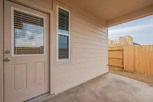 461 Long Br Dr, Dayton, TX 77535 - Photo 11