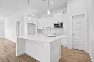 13322 Hayden Peak Dr, Iowa Colony, TX 77583 - Photo 7