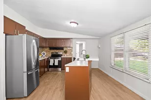 64 County Rd 4700, Dayton, TX 77535 - Photo 11