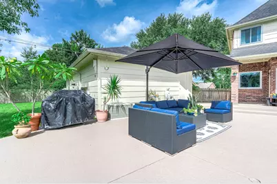 907 Middlecreek Street, Friendswood, TX 77546 - Photo 37