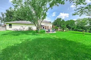 907 Middlecreek St, Friendswood, TX 77546 - Photo 41