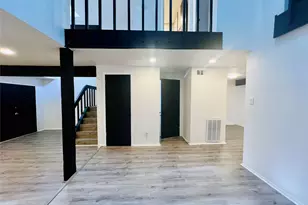 2325 Crescent Park Dr, Houston, TX 77077 - Photo 5