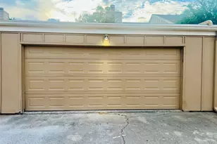 2325 Crescent Park Dr, Houston, TX 77077 - Photo 35