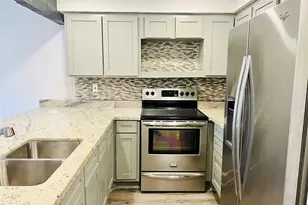 2325 Crescent Park Dr, Houston, TX 77077 - Photo 15