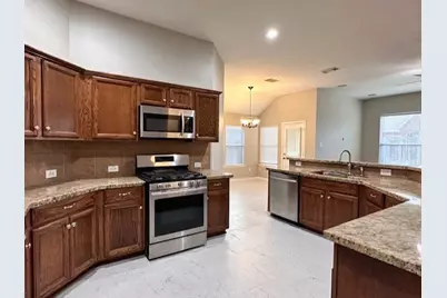 18507 S Raven Shore Drive, Cypress, TX 77433 - Photo 9