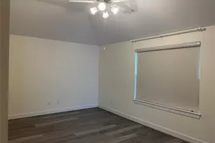 3704 Main Aspen Dr, Houston, TX 77025 - Photo 11