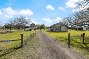4727 Fenske Ln, Needville, TX 77461 - Photo 5