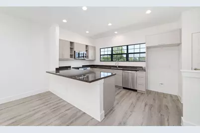 11924 N Hoa Sen Circle, Houston, TX 77072 - Photo 5