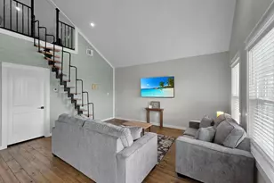 1048 Sunset Circle W, Crystal Beach, TX 77650 - Photo 15