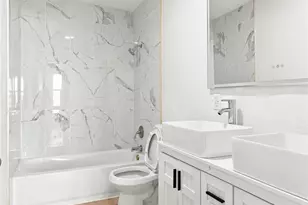 6524 Loma Vista St, Houston, TX 77085 - Photo 9