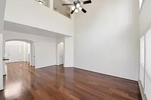 8702 Challis Park Ct, Houston, TX 77040 - Photo 13