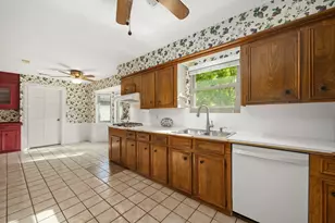 6806 Billingham Ct, Spring, TX 77379 - Photo 17
