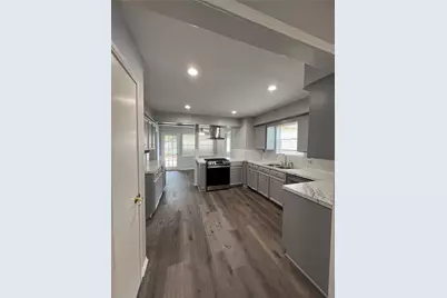 2015 Hamlin Valley Drive, Houston, TX 77090 - Photo 11