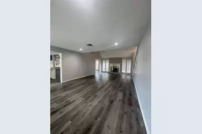 2015 Hamlin Valley Drive, Houston, TX 77090 - Photo 7