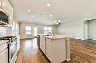 10008 Deussen Ln, Texas City, TX 77591 - Photo 11