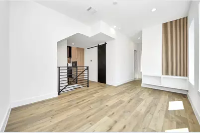5030 Mallow Street #C, Houston, TX 77033 - Photo 9