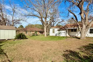 1104 Marie St, Brenham, TX 77833 - Photo 23