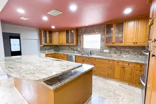 5011 Imogene St, Houston, TX 77096 - Photo 5