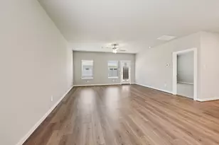 12011 Rushing Rdg Dr, Baytown, TX 77523 - Photo 5