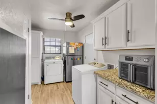 915 S 14th St, Nederland, TX 77627 - Photo 23