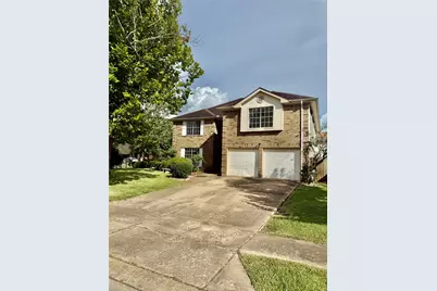 223 Almond Drive, Lake Jackson, TX 77566 - Photo 9