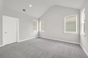 9431 Jutland Rd, Houston, TX 77033 - Photo 15
