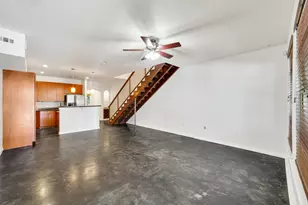 2216 Chenevert St, Houston, TX 77003 - Photo 9