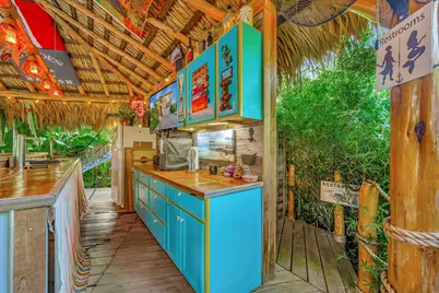 322 Marina Oaks Court, Kemah, TX 77565 - Photo 41