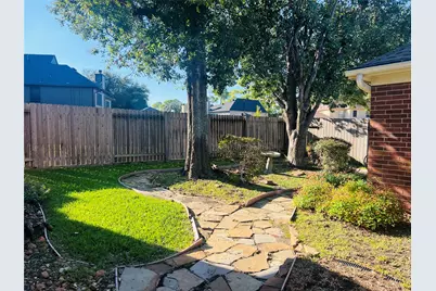 8815 Crazy Horse Trail, Houston, TX 77064 - Photo 19