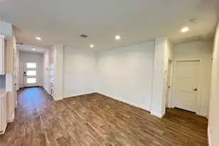 14206 Black Cyn Ln, Conroe, TX 77384 - Photo 3