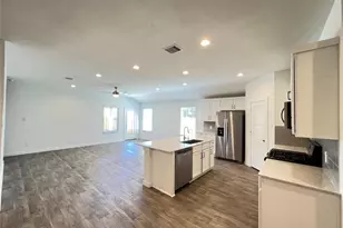 14206 Black Cyn Ln, Conroe, TX 77384 - Photo 5