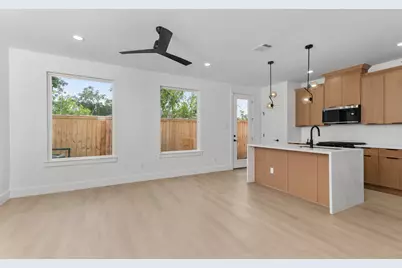 7208 Weyburn Street #A, Houston, TX 77028 - Photo 5