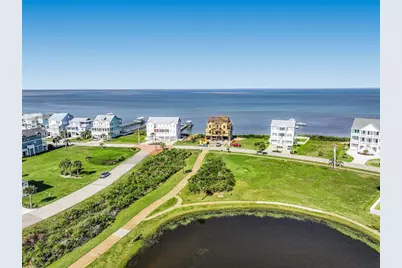 26627 Bay Water Drive, Galveston, TX 77554 - Photo 3