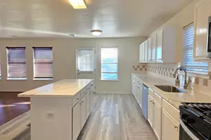 15723 Crooked Arrow Dr, Sugar Land, TX 77498 - Photo 7