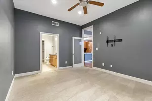 300 St Joseph Pkwy, Houston, TX 77002 - Photo 21