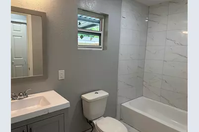 10622 Norton Drive, Houston, TX 77043 - Photo 11