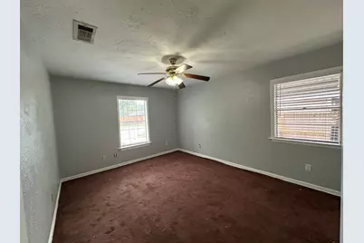 10622 Norton Drive, Houston, TX 77043 - Photo 19