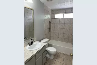 10622 Norton Drive, Houston, TX 77043 - Photo 7