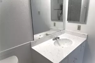 2824 S Bartell Dr, Houston, TX 77054 - Photo 11